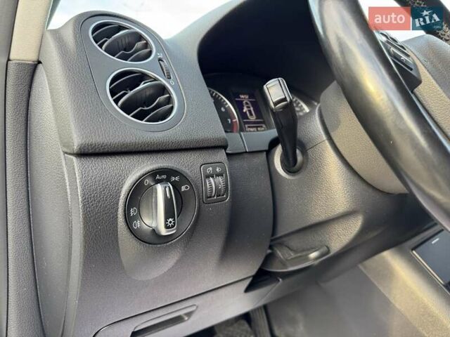 Белый Фольксваген Гольф, объемом двигателя 1.39 л и пробегом 171 тыс. км за 8500 $, фото 10 на Automoto.ua