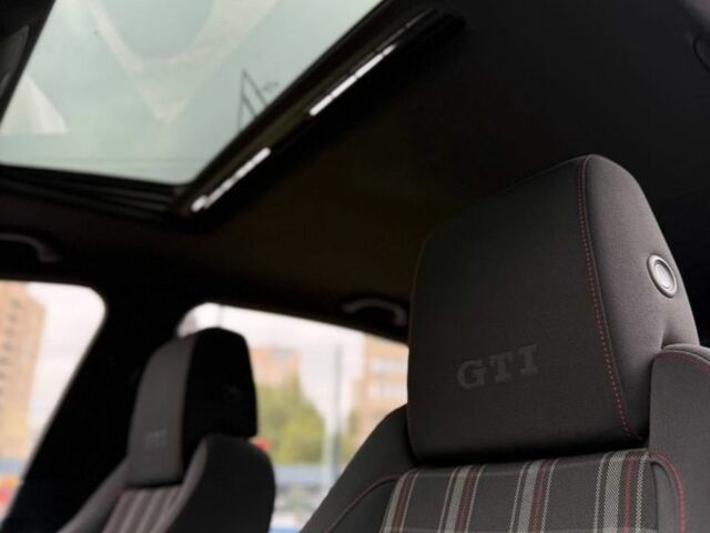 Білий Фольксваген Гольф, об'ємом двигуна 2 л та пробігом 227 тис. км за 9999 $, фото 19 на Automoto.ua