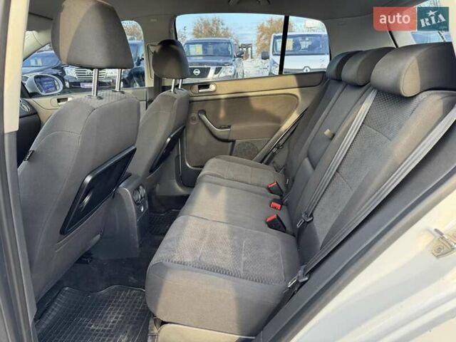 Белый Фольксваген Гольф, объемом двигателя 1.39 л и пробегом 171 тыс. км за 8500 $, фото 13 на Automoto.ua