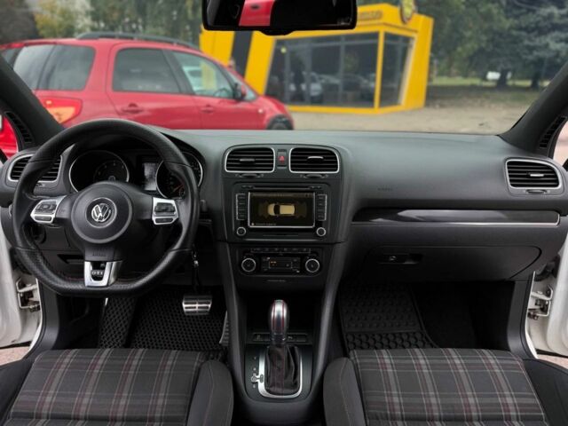 Білий Фольксваген Гольф, об'ємом двигуна 2 л та пробігом 227 тис. км за 9999 $, фото 22 на Automoto.ua