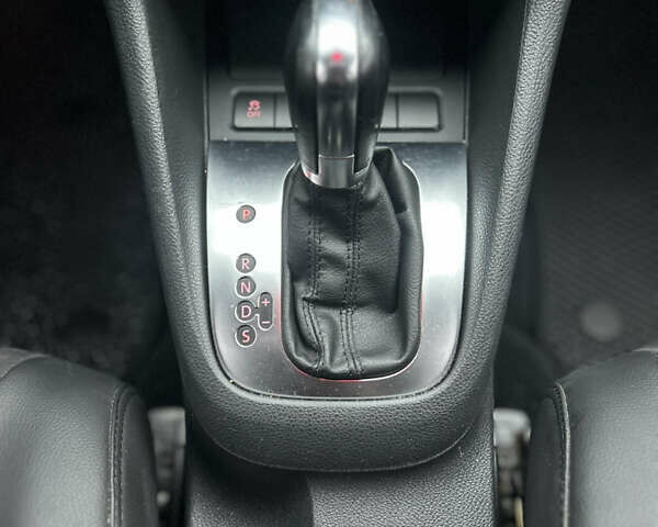 Білий Фольксваген Гольф, об'ємом двигуна 1.97 л та пробігом 269 тис. км за 9000 $, фото 19 на Automoto.ua