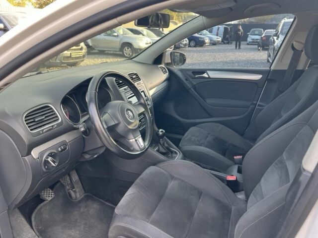 Белый Фольксваген Гольф, объемом двигателя 1.6 л и пробегом 190 тыс. км за 8500 $, фото 9 на Automoto.ua