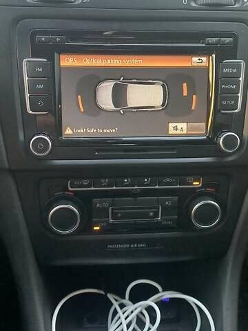 Белый Фольксваген Гольф, объемом двигателя 1.39 л и пробегом 225 тыс. км за 8299 $, фото 2 на Automoto.ua