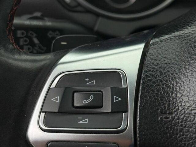 Білий Фольксваген Гольф, об'ємом двигуна 2 л та пробігом 227 тис. км за 9999 $, фото 11 на Automoto.ua