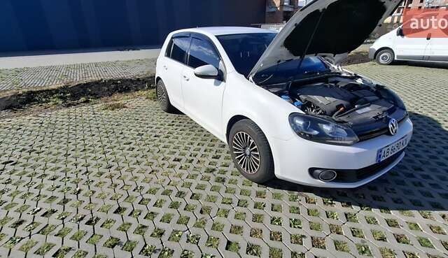 Белый Фольксваген Гольф, объемом двигателя 1.6 л и пробегом 228 тыс. км за 7800 $, фото 18 на Automoto.ua
