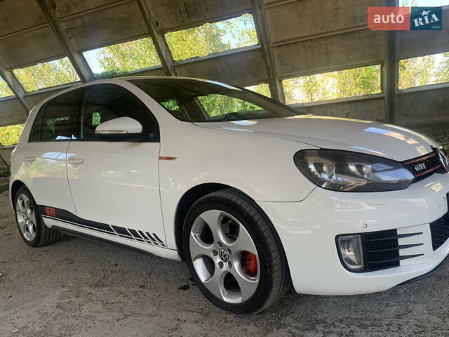 Белый Фольксваген Гольф, объемом двигателя 1.98 л и пробегом 212 тыс. км за 9199 $, фото 4 на Automoto.ua