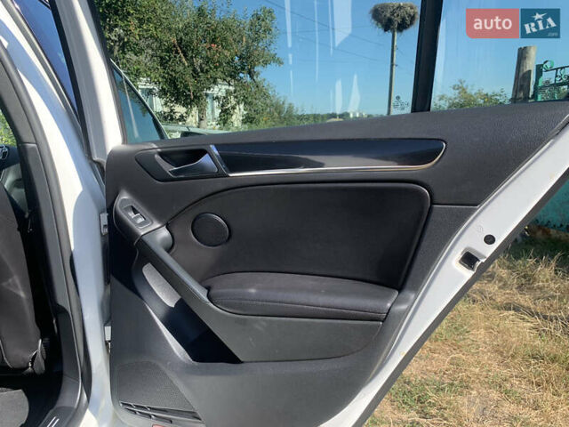 Белый Фольксваген Гольф, объемом двигателя 1.98 л и пробегом 212 тыс. км за 9199 $, фото 17 на Automoto.ua