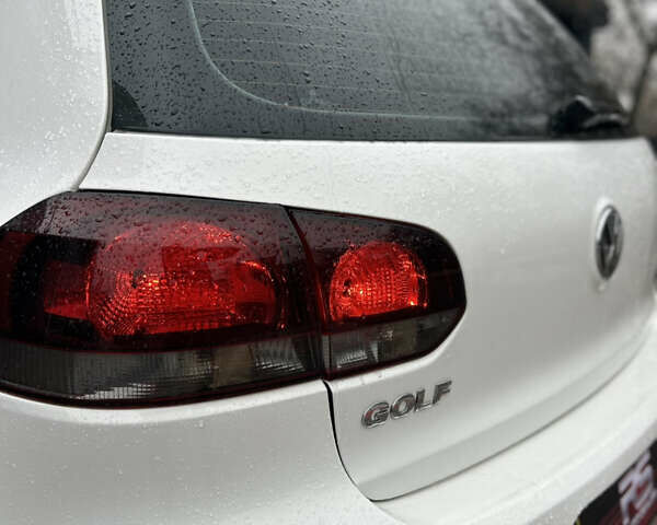 Білий Фольксваген Гольф, об'ємом двигуна 1.97 л та пробігом 269 тис. км за 9000 $, фото 10 на Automoto.ua