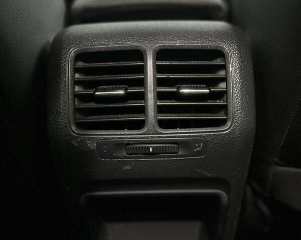 Білий Фольксваген Гольф, об'ємом двигуна 1.97 л та пробігом 269 тис. км за 9000 $, фото 18 на Automoto.ua