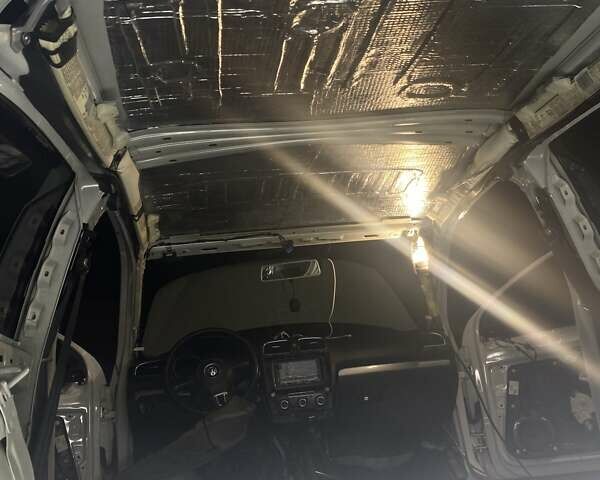 Белый Фольксваген Гольф, объемом двигателя 1.6 л и пробегом 202 тыс. км за 7900 $, фото 11 на Automoto.ua