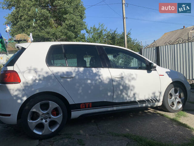 Белый Фольксваген Гольф, объемом двигателя 1.98 л и пробегом 212 тыс. км за 9199 $, фото 8 на Automoto.ua