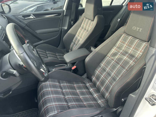 Белый Фольксваген Гольф, объемом двигателя 1.98 л и пробегом 173 тыс. км за 9990 $, фото 12 на Automoto.ua