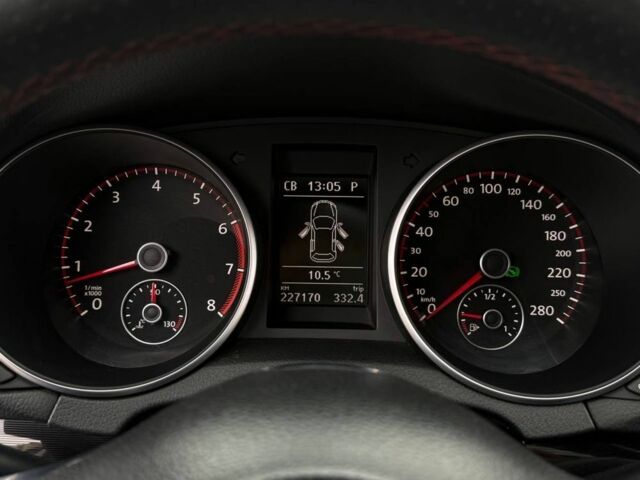 Білий Фольксваген Гольф, об'ємом двигуна 2 л та пробігом 227 тис. км за 9999 $, фото 12 на Automoto.ua