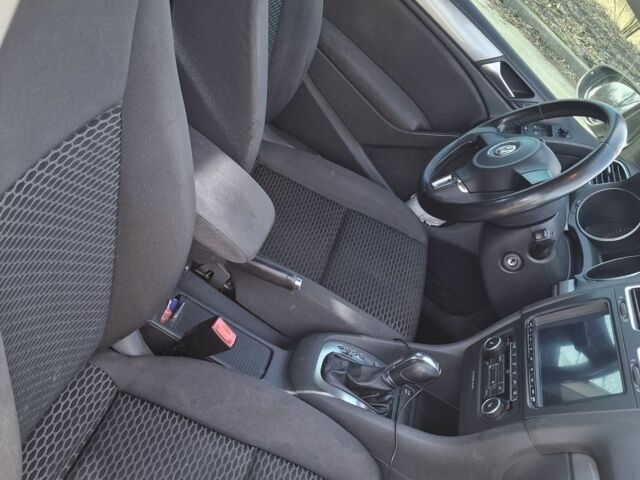 Белый Фольксваген Гольф, объемом двигателя 1.6 л и пробегом 171 тыс. км за 8500 $, фото 12 на Automoto.ua