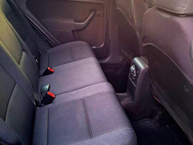 Белый Фольксваген Гольф, объемом двигателя 1.6 л и пробегом 16600 тыс. км за 9300 $, фото 4 на Automoto.ua