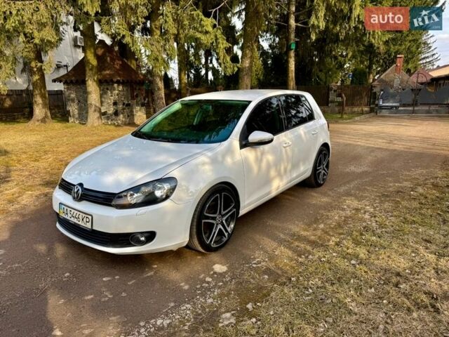 Белый Фольксваген Гольф, объемом двигателя 1.4 л и пробегом 164 тыс. км за 8000 $, фото 7 на Automoto.ua
