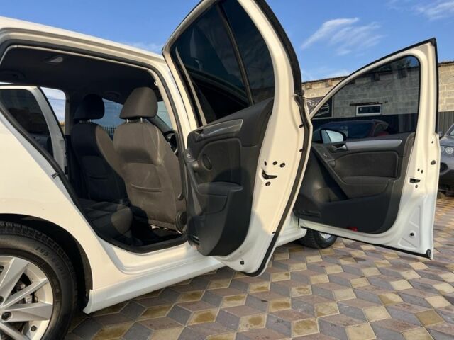 Белый Фольксваген Гольф, объемом двигателя 1.6 л и пробегом 190 тыс. км за 8500 $, фото 13 на Automoto.ua