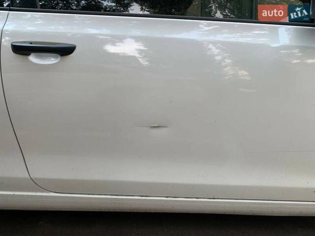 Білий Фольксваген Гольф, об'ємом двигуна 1.6 л та пробігом 241 тис. км за 6800 $, фото 10 на Automoto.ua