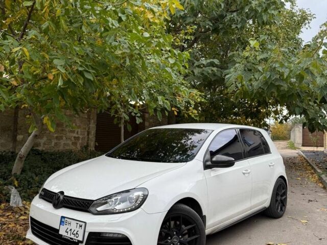 Белый Фольксваген Гольф, объемом двигателя 2 л и пробегом 218 тыс. км за 10000 $, фото 1 на Automoto.ua