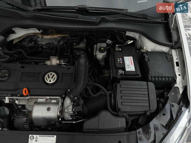 Білий Фольксваген Гольф, об'ємом двигуна 1.39 л та пробігом 166 тис. км за 7700 $, фото 93 на Automoto.ua