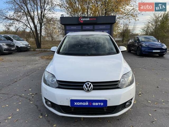 Белый Фольксваген Гольф, объемом двигателя 1.39 л и пробегом 171 тыс. км за 8500 $, фото 1 на Automoto.ua
