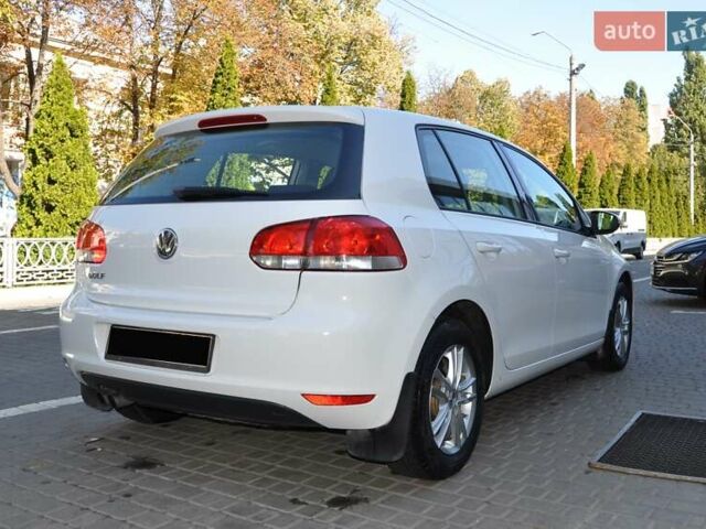 Белый Фольксваген Гольф, объемом двигателя 1.39 л и пробегом 132 тыс. км за 8800 $, фото 9 на Automoto.ua