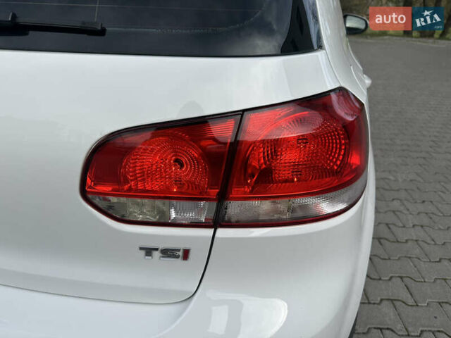 Белый Фольксваген Гольф, объемом двигателя 1.39 л и пробегом 176 тыс. км за 8850 $, фото 18 на Automoto.ua