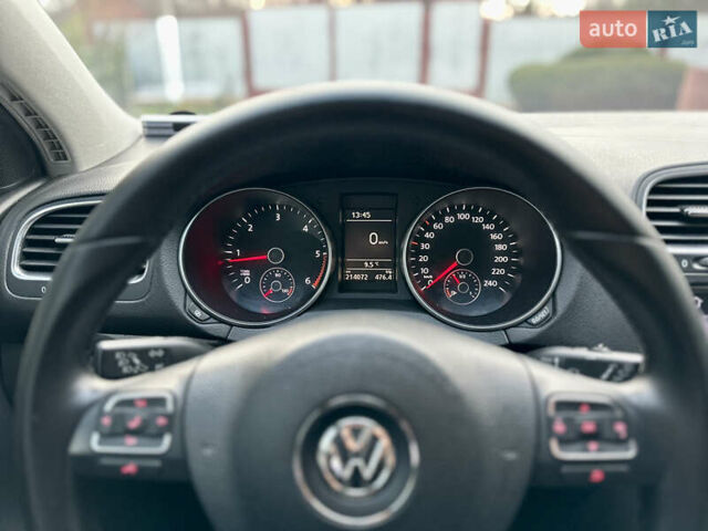 Белый Фольксваген Гольф, объемом двигателя 1.6 л и пробегом 214 тыс. км за 8300 $, фото 56 на Automoto.ua