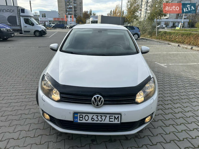 Белый Фольксваген Гольф, объемом двигателя 1.39 л и пробегом 176 тыс. км за 8850 $, фото 5 на Automoto.ua