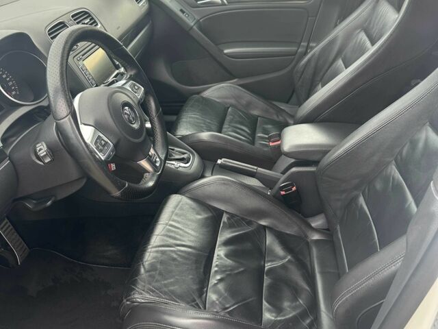 Белый Фольксваген Гольф, объемом двигателя 2 л и пробегом 152 тыс. км за 11800 $, фото 13 на Automoto.ua