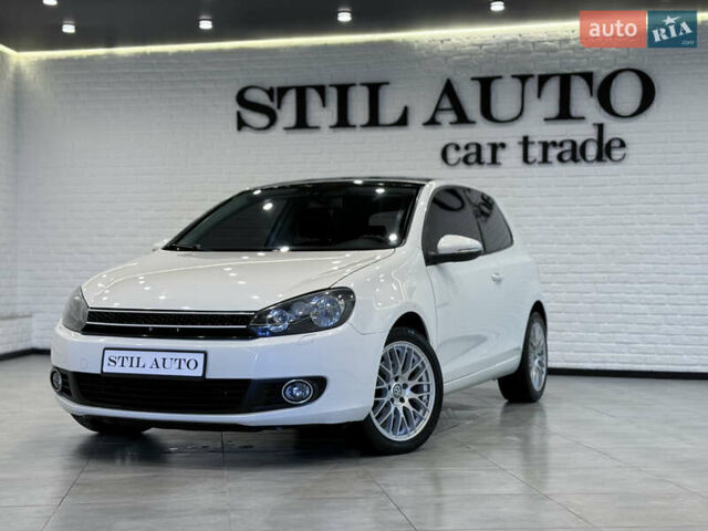 Белый Фольксваген Гольф, объемом двигателя 1.39 л и пробегом 171 тыс. км за 6999 $, фото 5 на Automoto.ua