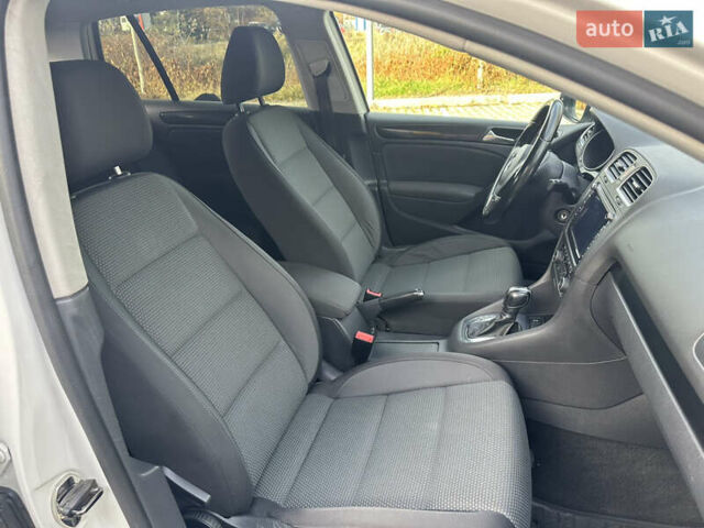 Белый Фольксваген Гольф, объемом двигателя 1.39 л и пробегом 176 тыс. км за 8850 $, фото 26 на Automoto.ua