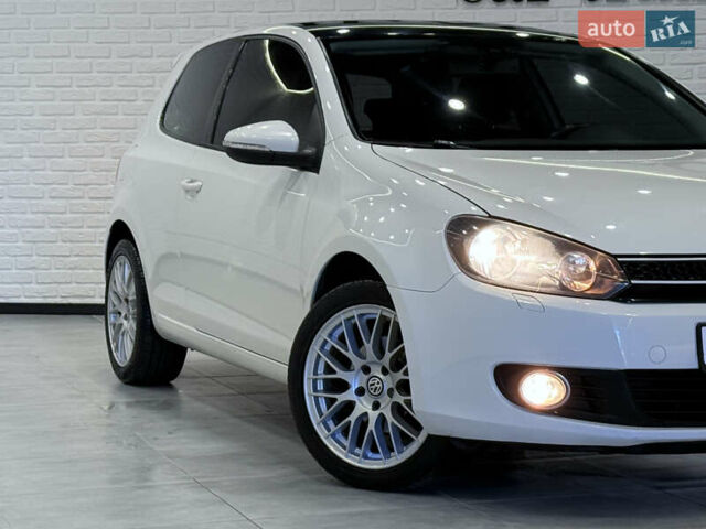 Белый Фольксваген Гольф, объемом двигателя 1.39 л и пробегом 171 тыс. км за 6999 $, фото 21 на Automoto.ua
