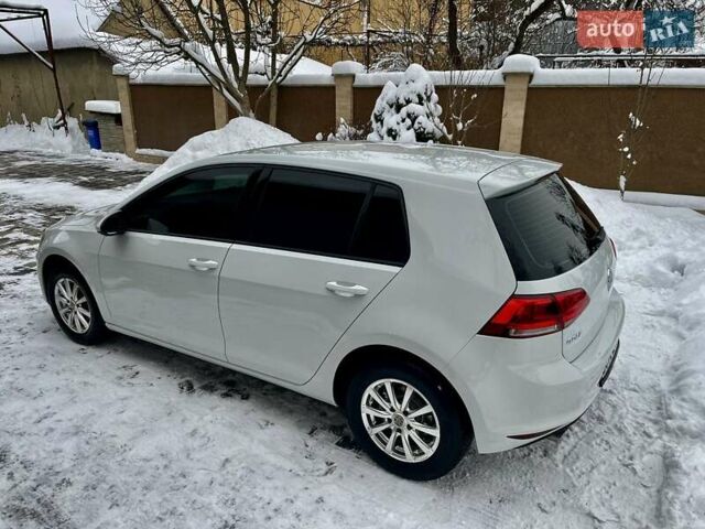 Белый Фольксваген Гольф, объемом двигателя 1.4 л и пробегом 162 тыс. км за 11999 $, фото 14 на Automoto.ua