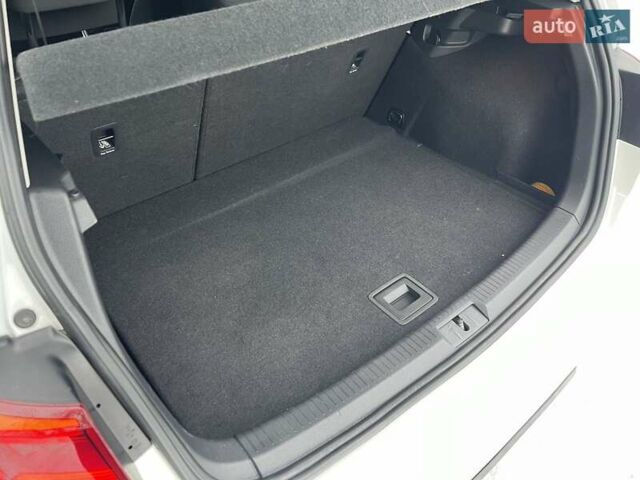 Белый Фольксваген Гольф, объемом двигателя 1.4 л и пробегом 162 тыс. км за 11999 $, фото 28 на Automoto.ua