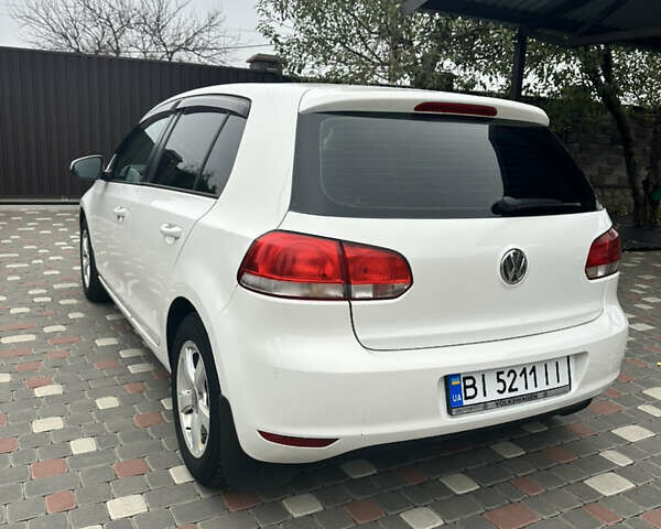 Білий Фольксваген Гольф, об'ємом двигуна 1.6 л та пробігом 248 тис. км за 7400 $, фото 1 на Automoto.ua