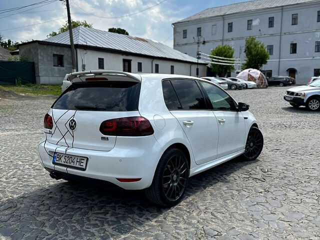 Белый Фольксваген Гольф, объемом двигателя 2 л и пробегом 270 тыс. км за 13200 $, фото 5 на Automoto.ua