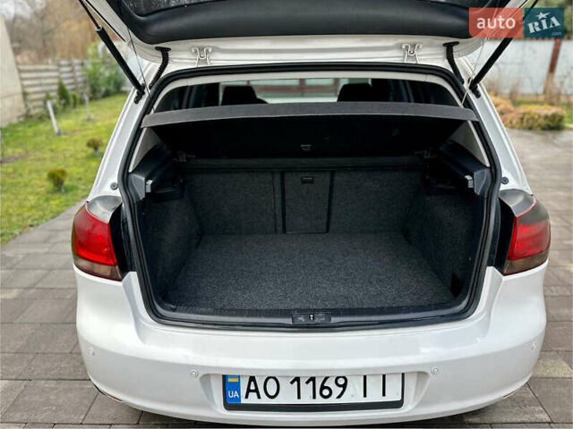 Белый Фольксваген Гольф, объемом двигателя 1.6 л и пробегом 214 тыс. км за 8300 $, фото 34 на Automoto.ua