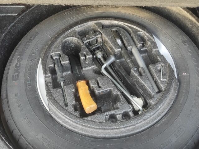 Белый Фольксваген Гольф, объемом двигателя 1.4 л и пробегом 152 тыс. км за 9800 $, фото 7 на Automoto.ua