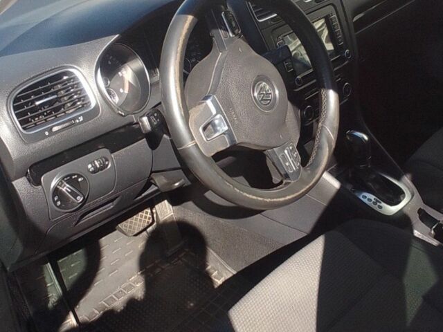 Білий Фольксваген Гольф, об'ємом двигуна 1.6 л та пробігом 360 тис. км за 8000 $, фото 4 на Automoto.ua