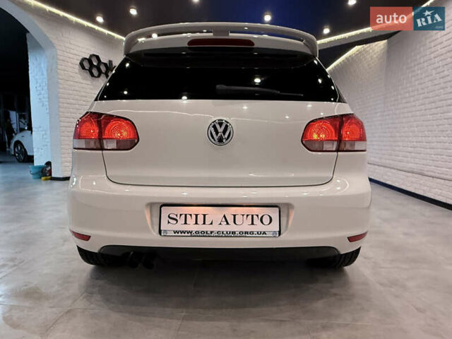 Белый Фольксваген Гольф, объемом двигателя 1.39 л и пробегом 171 тыс. км за 6999 $, фото 6 на Automoto.ua