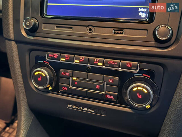 Белый Фольксваген Гольф, объемом двигателя 1.39 л и пробегом 171 тыс. км за 6999 $, фото 16 на Automoto.ua