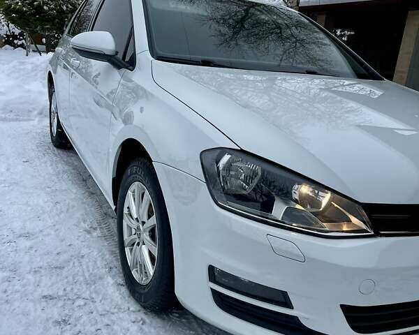 Белый Фольксваген Гольф, объемом двигателя 1.4 л и пробегом 162 тыс. км за 11999 $, фото 10 на Automoto.ua