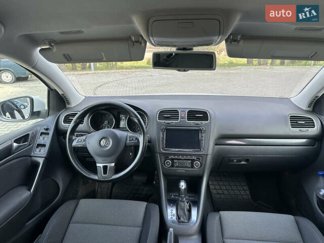 Белый Фольксваген Гольф, объемом двигателя 1.39 л и пробегом 176 тыс. км за 8800 $, фото 18 на Automoto.ua