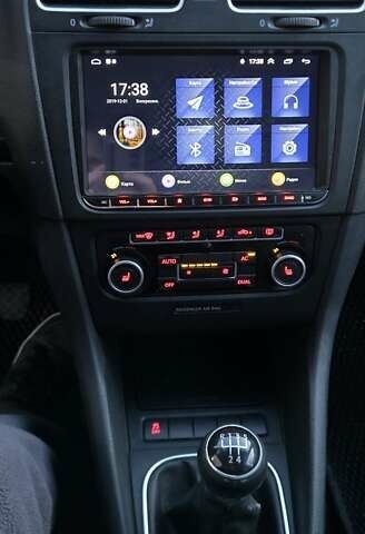 Белый Фольксваген Гольф, объемом двигателя 1.6 л и пробегом 213 тыс. км за 7600 $, фото 10 на Automoto.ua