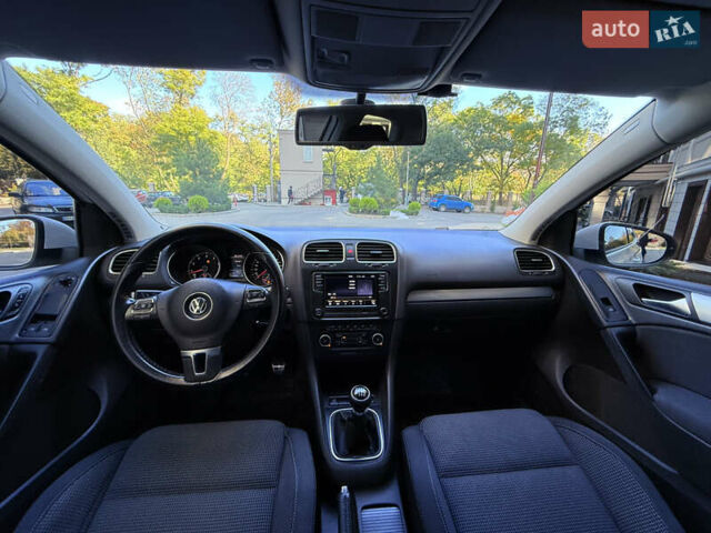 Белый Фольксваген Гольф, объемом двигателя 1.39 л и пробегом 171 тыс. км за 6999 $, фото 29 на Automoto.ua