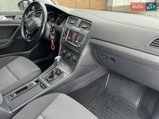 Белый Фольксваген Гольф, объемом двигателя 1.4 л и пробегом 162 тыс. км за 11999 $, фото 22 на Automoto.ua