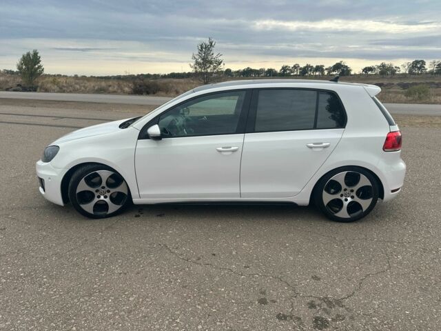 Белый Фольксваген Гольф, объемом двигателя 2 л и пробегом 152 тыс. км за 11800 $, фото 6 на Automoto.ua