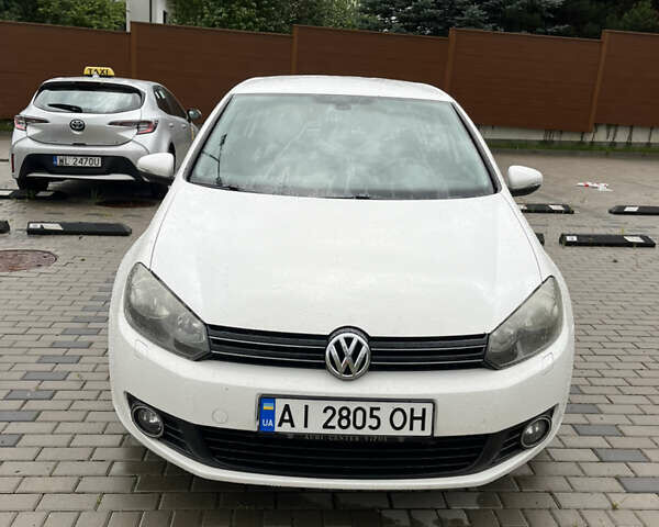 Білий Фольксваген Гольф, об'ємом двигуна 1.39 л та пробігом 230 тис. км за 6000 $, фото 1 на Automoto.ua