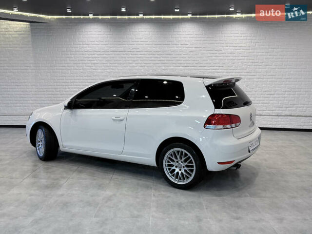 Белый Фольксваген Гольф, объемом двигателя 1.39 л и пробегом 171 тыс. км за 6999 $, фото 4 на Automoto.ua